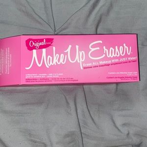 Makeup eraser
